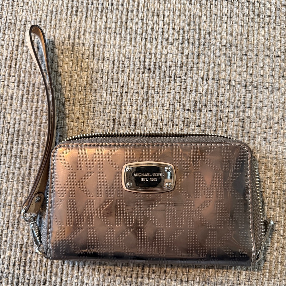 Michael Kors Wristlet